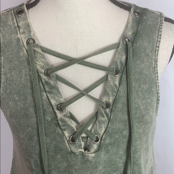 Rock & Republic sleeveless front lace up top - Picture 2 of 6